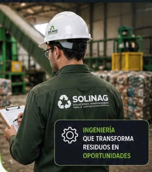 Ingeniero SOLINAG en planta de producción